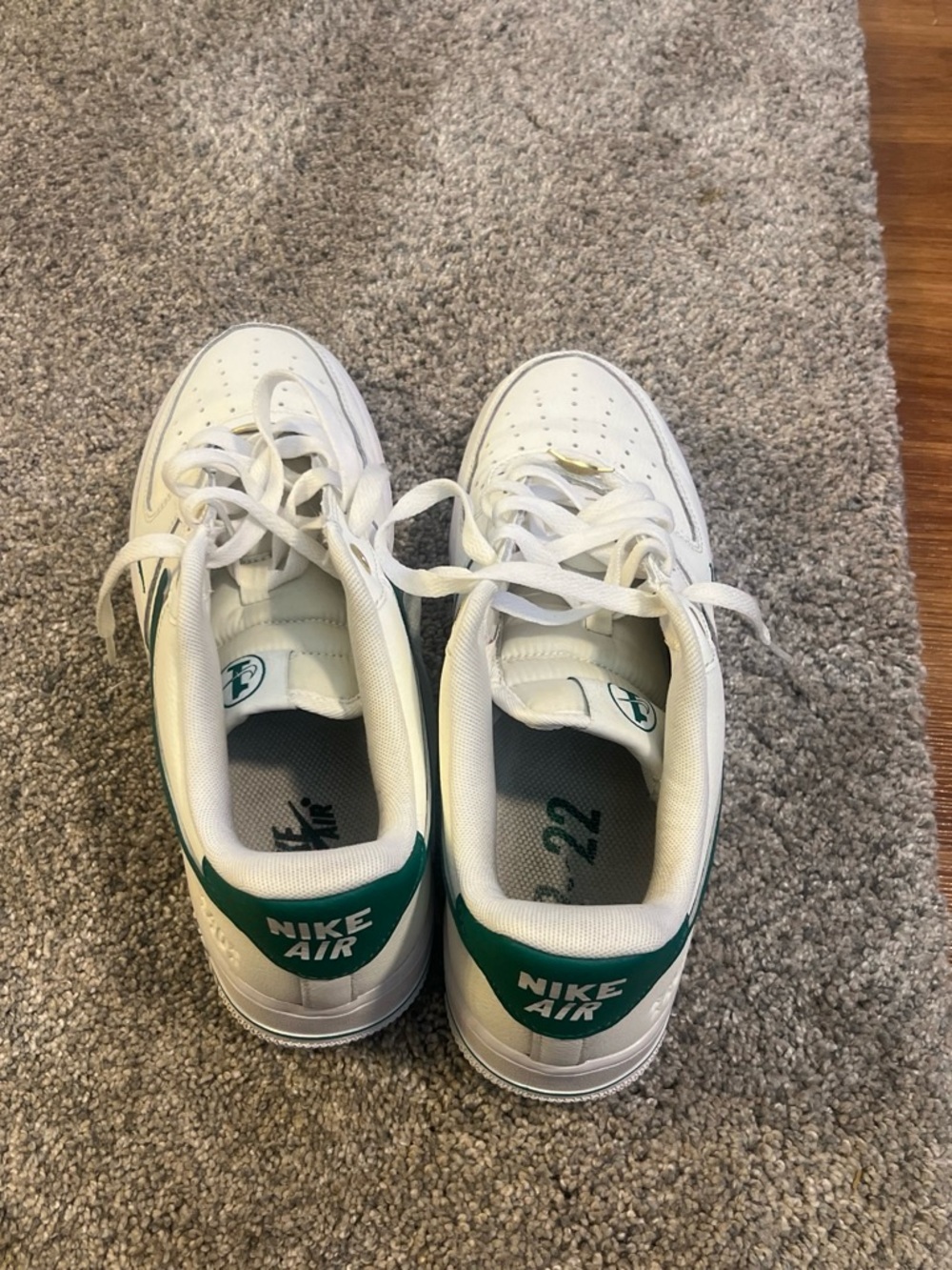 Nike White Low-Top Sneaker with Teal Accent - Picture 5 of 5